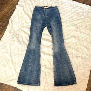 Free people, bell bottom, pull up/elastic band jeans